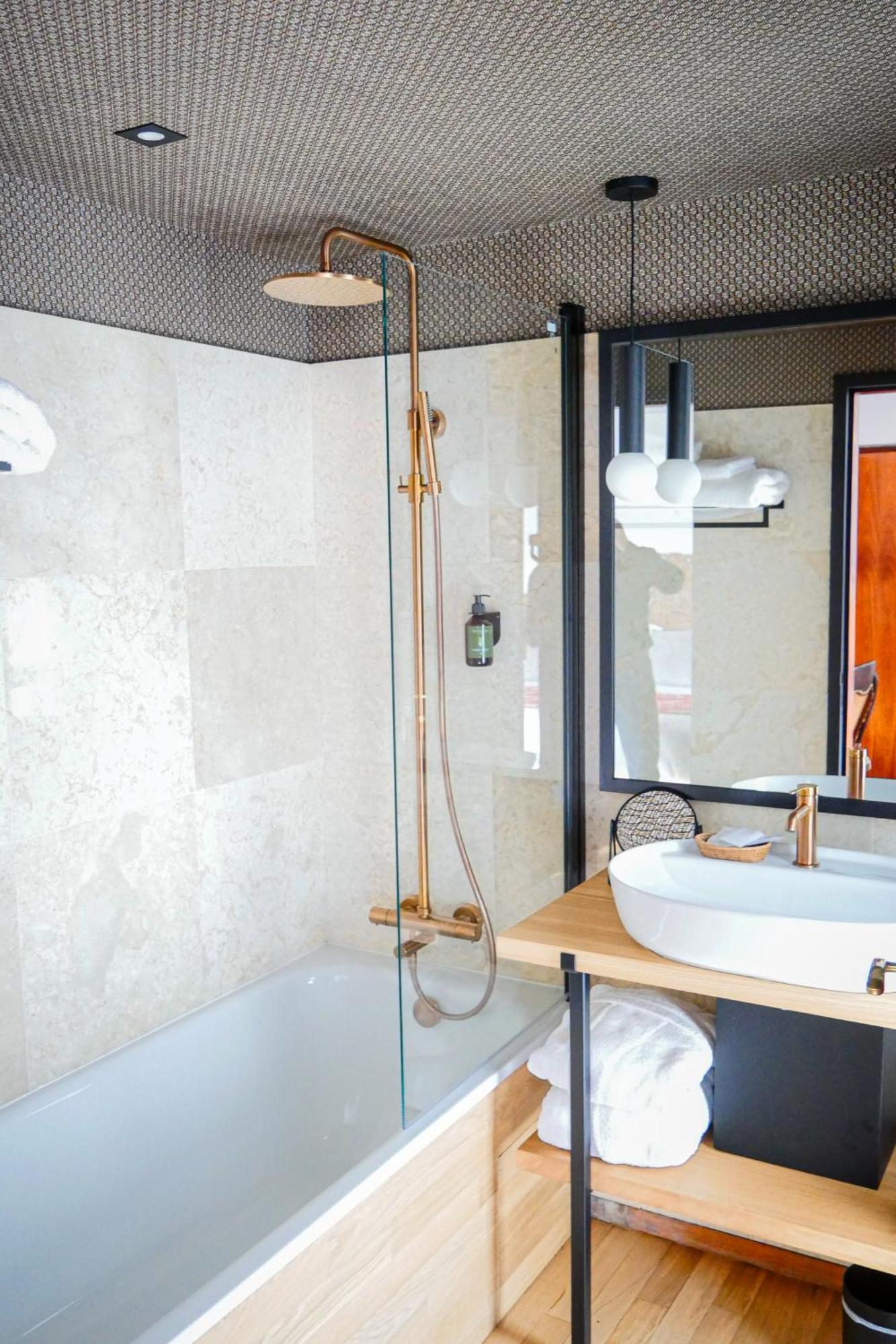 Villa Kerasy Hotel Spa Vannes Bagian luar foto